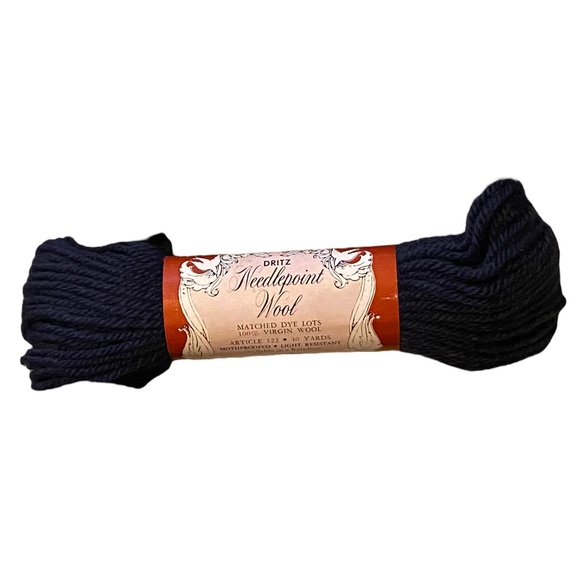 Navy Blue VTG NOS Scovill Dritz Luxury 100% Virgin Wool Needlepoint 4O yds - Picture 1 of 5